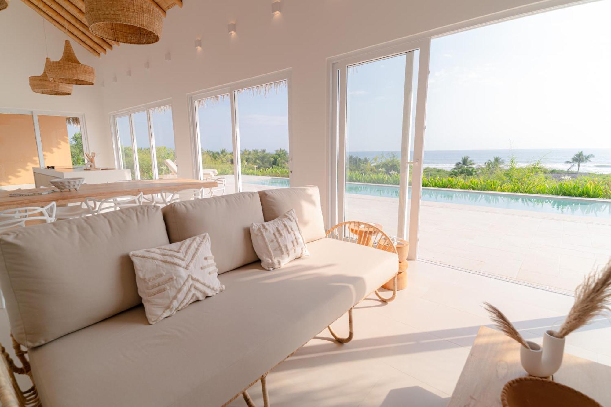 Tanusas Retreat & Spa Puerto Cayo Exterior foto